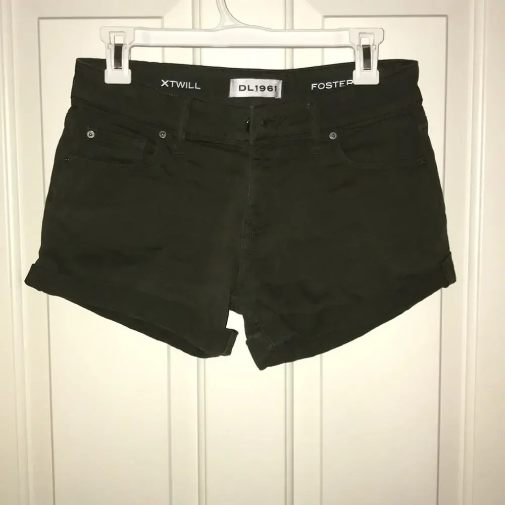 DL1961 foster relaxed short fennel size 25